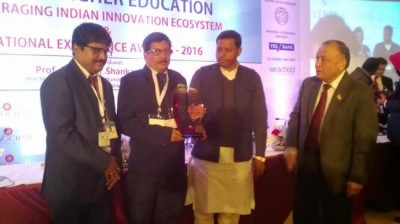 JIS College of Engineering receives  ASSOCHAM award
