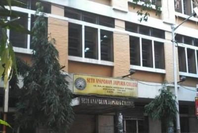 Kolkata: Clash in Jaipuria College injures one laboratory staff