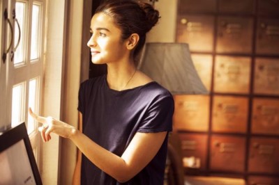 Dear Zindagi earns over Rs. 30 crore
