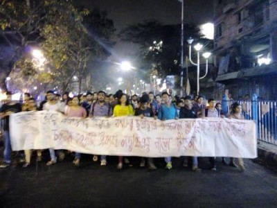 After Delhi's JNU, Kolkata hears pro Afzal Guru slogans from JU rally