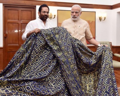 PM hands over chaadar to be offered at Dargah of Khwaja Moinuddin Chishti
