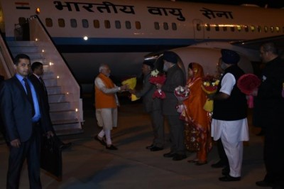 Narendra Modi reaches Amritsar 