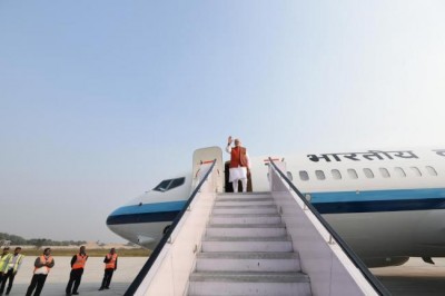 Narendra Modi departs from Kanpur