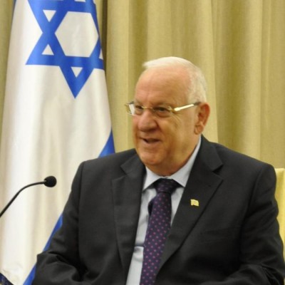 Israeli President arrives in India