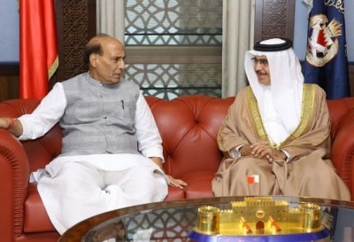 Rajnath Singh hold talks with his Bahrain counterpart