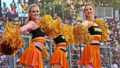 Sunrisers Hyderabad beat RCB to win IPL title