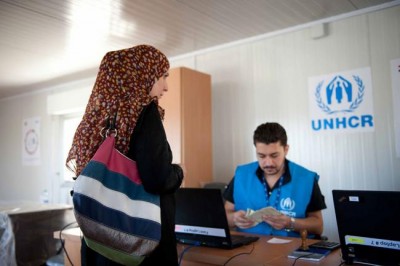 UN refugee agency aims to double funds for cash-based assistance to refugees by 2020