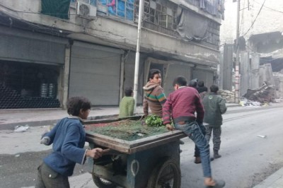  Syria: Amid â€˜chillingâ€™ situation in Aleppo, 16,000 flee intense fighting, UN aid chief warns