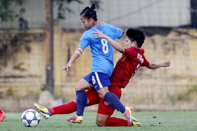 Indian girls go down to Vietnam