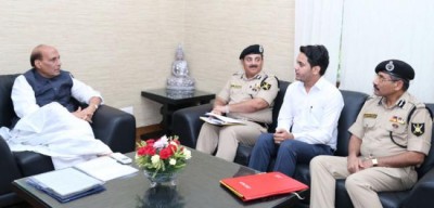 BSF Entrance Exam topper meets Rajnath Singh