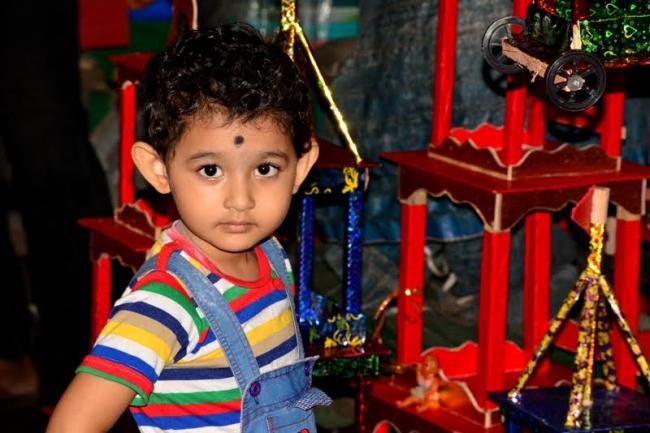 Kolkata kids indulge themselves in shopping ahead of Ratha Yatra