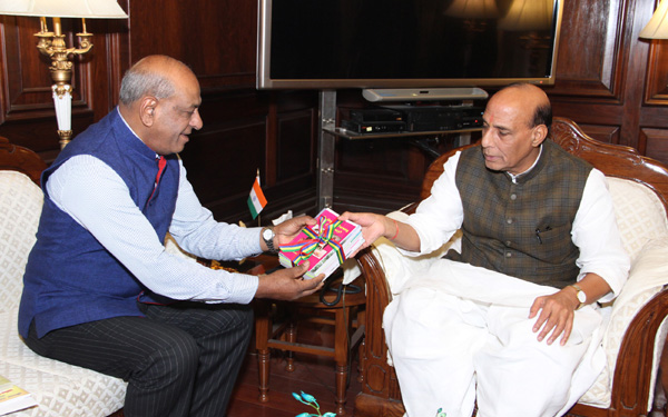 Narendra Modi addressing the National Youth Festival being held at Naya Raipur