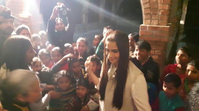 Team Neerja presents Neerja Bhanot bravery award in Chandigarh