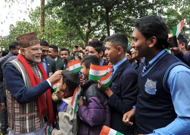  Narendra Modi visiting the organic product exhibition, in Gangtok