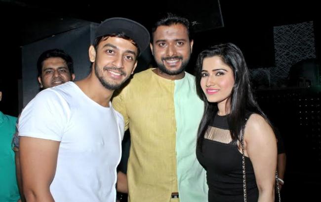 Bohurupi by Roy presents â€˜Colours of Lifeâ€™ show in Kolkata