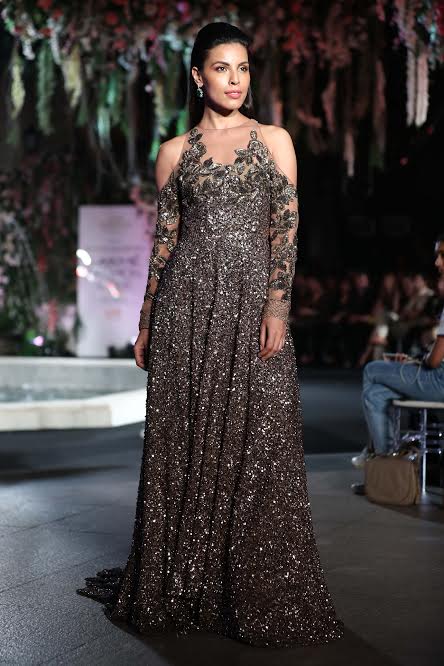 LFW Day 1: Sushant Singh Rajput, Shraddha Kapoor walk the ramp for Manish Malhotra