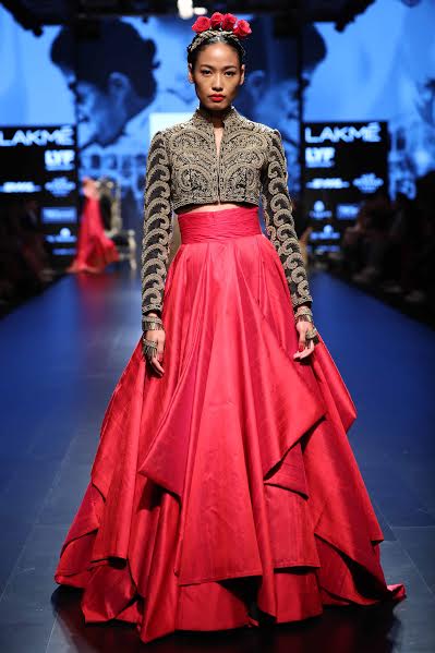 Malaika Arora, Riteish walk down LakmÃ© Fashion Week Winter ramp