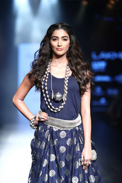 LFW Day 5: Pooja Hegde walks the ramp for Amoh by Jade