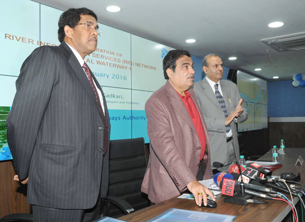 Kiren Rijiju meeting the youths and children from Jammu and Kashmir