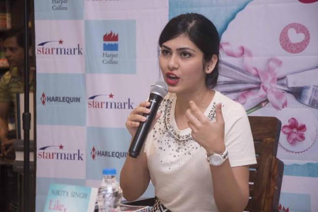 Kolkata: Nikita Singh launches â€˜Like a Love Songâ€™ at Starmark