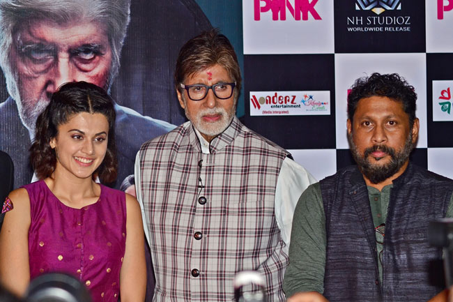 Big B, Taapsee Pannu visit Kolkata to promote Pink