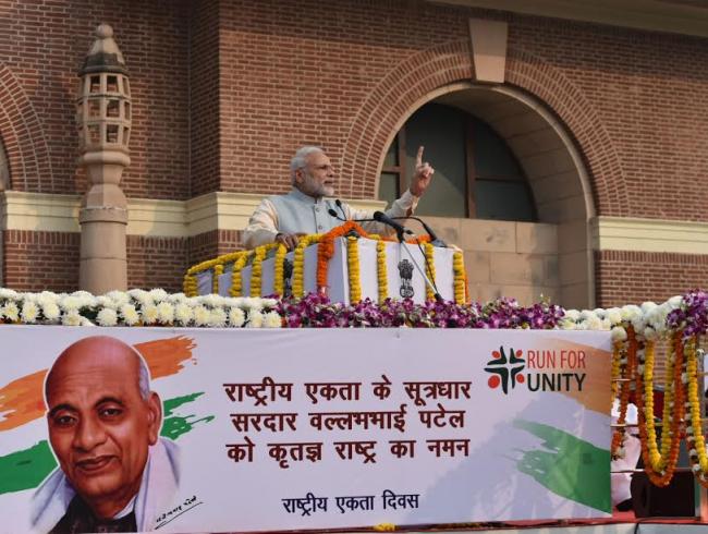  Narendra Modi paying floral tribute to Sardar Vallabhbhai Patel on Rashtriya Ekta Diwas, at Patel Chowk, in New Delhi 