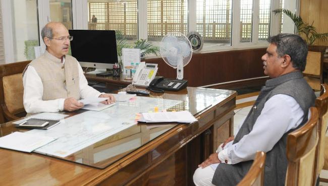 Bandaru Dattatreya addressing a press conference