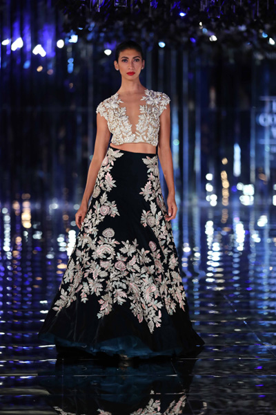 Alia Bhatt, Ranveer Singh walk down ramp for Manish Malhotra