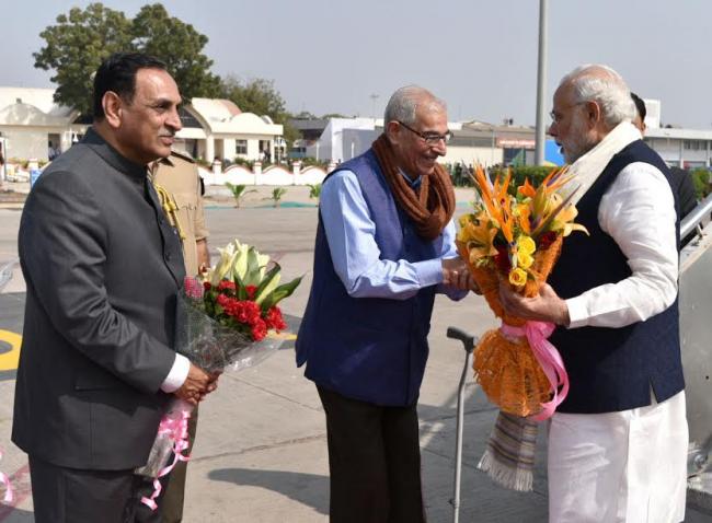 Narendra Modi performing the â€œBhumi Pujanâ€