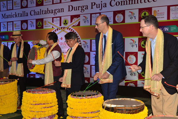 WB Governor flags off `Shanti Dhak Utsav' 2017 in north Kolkata