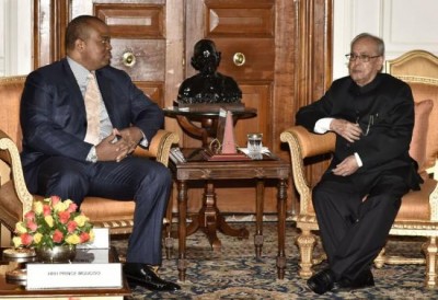 King Mswati III of Swaziland calls on Indian President Pranab Mukherjee