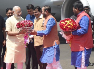 PM Modi launches various developmental projects in Nagpur 