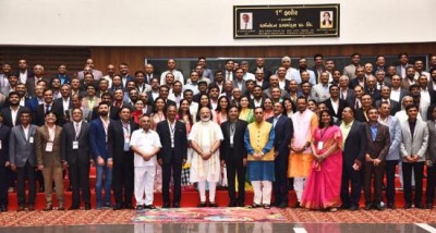 PM Modi urges jewellery sector to combine Design in India with Made in India