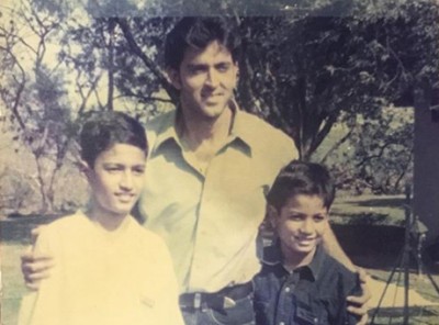 Vicky Kushal shares his picture with Hrithik Roshan on Instagram