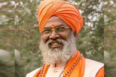 EC issues notice to BJP MP Sakshi Maharaj for his alleged remarks against the minorities 