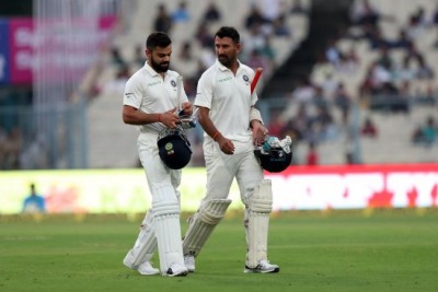 India totters at 17/3 on the rain-marred first day against Sri Lanka 