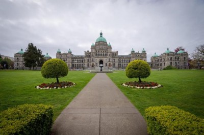 Christy Clark to lead Liberal minority government in British Columbia