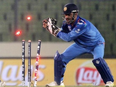 Sachin Tendulkar appreciates MS Dhoni for completing 100 stumpings 