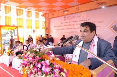 Guwahati: Nitin Gadkari falls ill in Majuli public meeting
