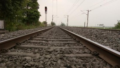 Ghaziabad: Buxar DM allegedly commits suicide, note recovered