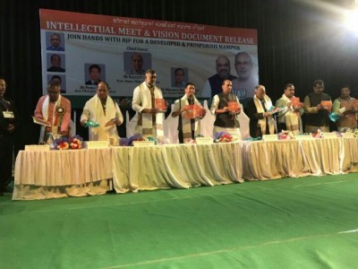 Congress doesn't want to end economic blockade in Manipur, says Rajnath Singh