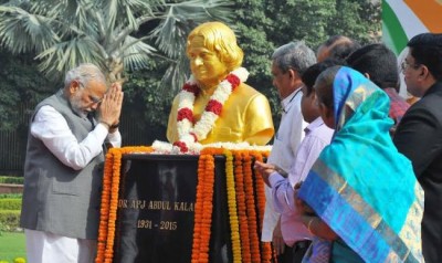 PM Modi pays tributes to APJ Abdul Kalam on his birth anniversary