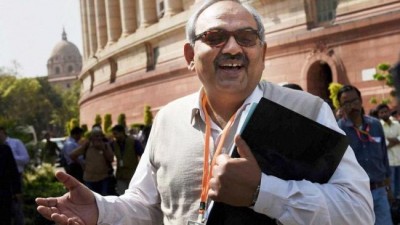 Rajiv Mehrishi takes over as CAG
