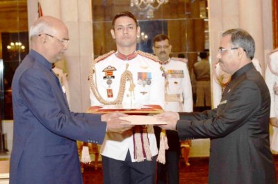 Envoys of four nations present credentials to President of India 