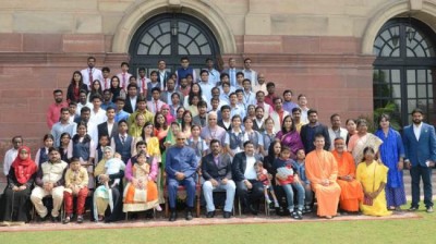 Children from Rameswaram meets President Ram Nath Kovind