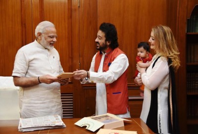 Adnan Sami and his family meet Prime Minister Narendra Modi