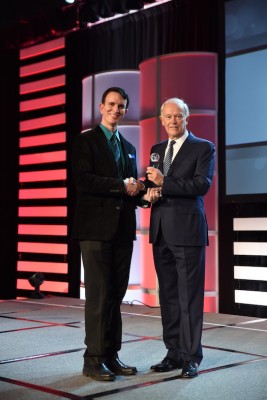 Emirates wins Best Entertainment award at 2017 APEX Passenger Choice Awards