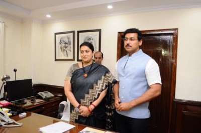 Smriti Irani takes additional charge of Ministry of Information and Broadcasting