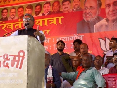 Sushil Modiâ€™s car attacked in Bihar, Lalu says â€˜stage-managedâ€™ to divert attention from scam