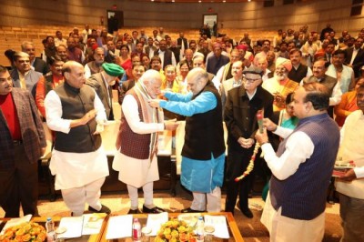 BJP rules more states than Indira Gandhi did, says emotional Modi at BJP meet